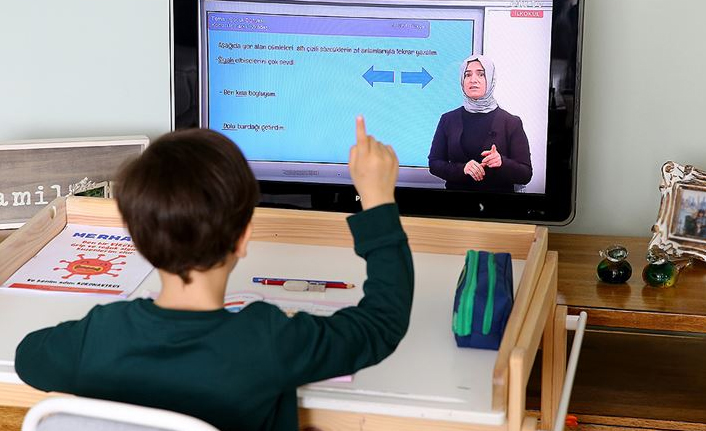 MEB'den Uzaktan eğitim açıklaması! 3 Gün ara verildi