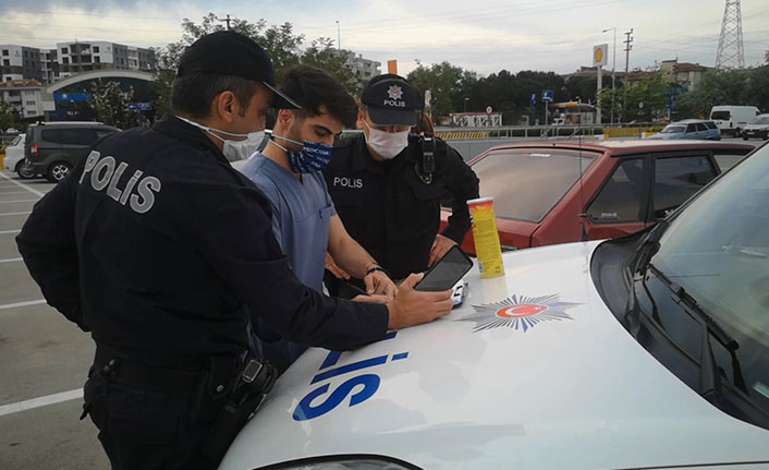 Boş cips kutusundan 2 bin 939 TL çıktı