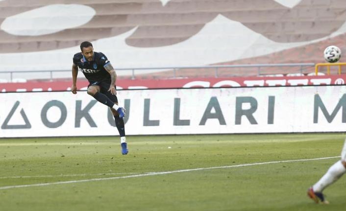 Baker’den muhteşem frikik