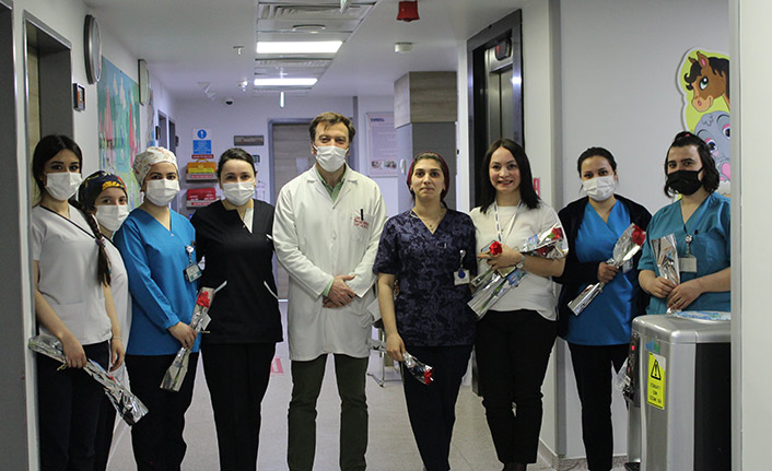 Trabzon'da hemşirelerin anlamlı günü unutulmadı