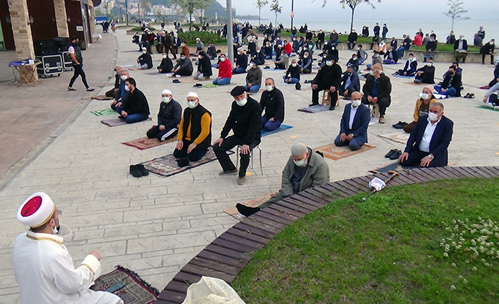 Giresun'da Bayram Namazı böyle kılındı