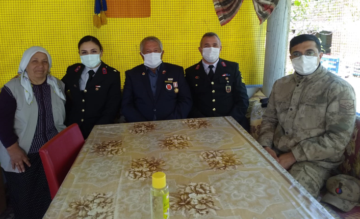 Trabzon’da Jandarma ekiplerinden anlamlı ziyaret