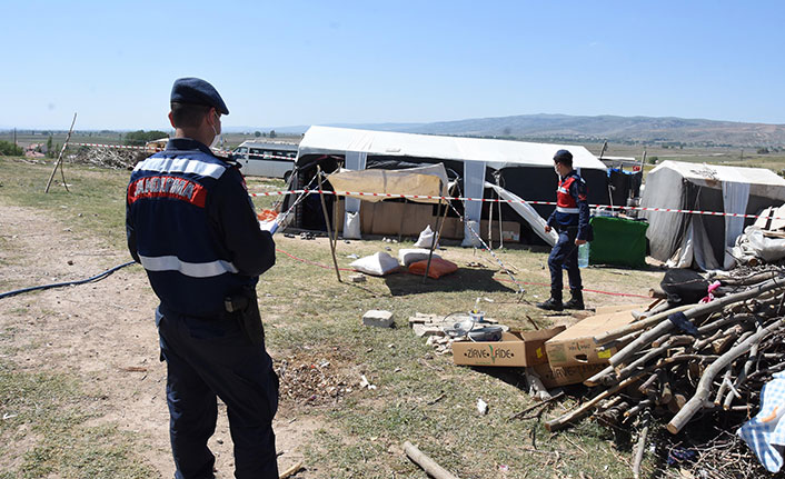 Mevsimlik işçilerin çadırı karantinaya alındı