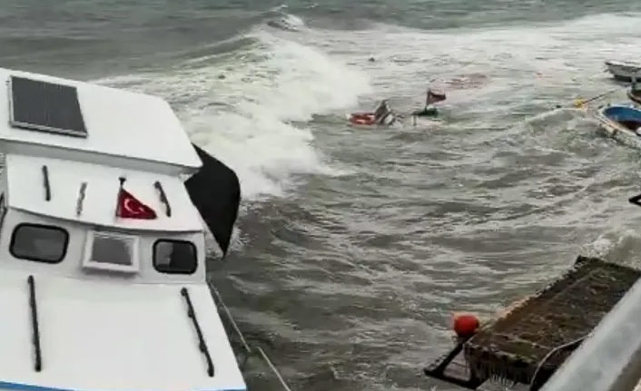 İzmir ve Balıkesir'de fırtına kâbusu!