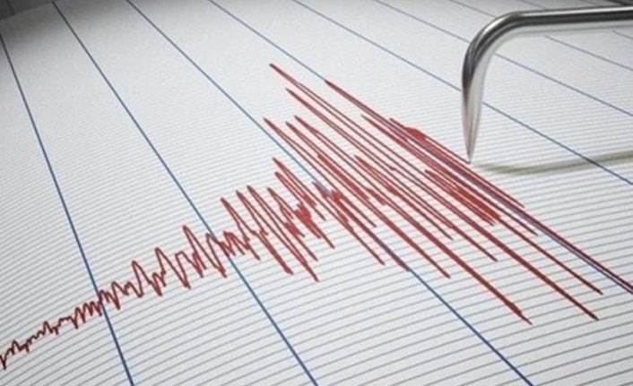 Malatya Battalgazi'de 4.3'lük deprem! Vatandaşlar sokaklara indi