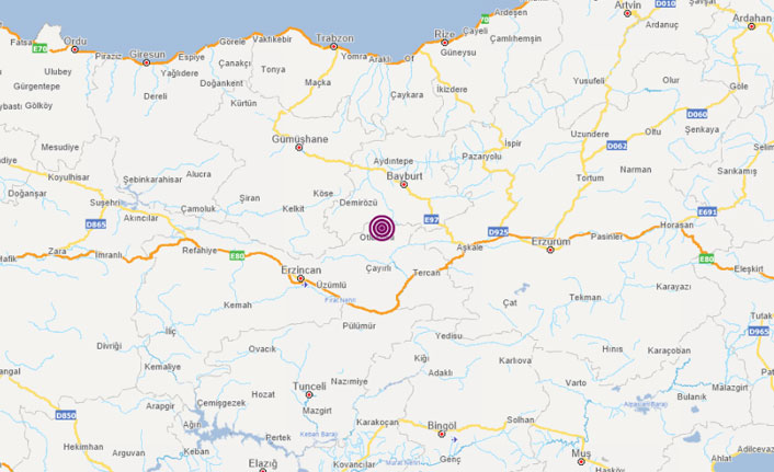 Erzincan'da deprem! Trabzon'da da hissedildi