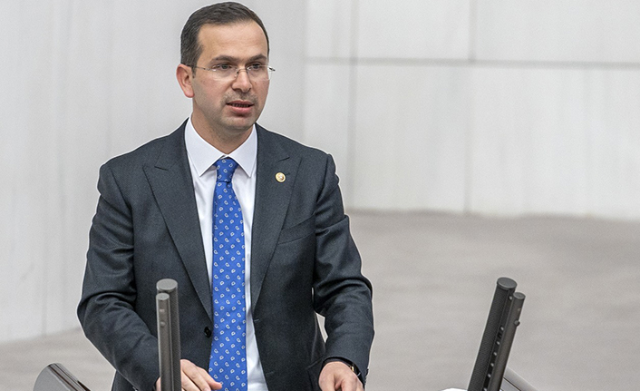 Salih Cora: "27 Mayıs milletimizin yas tuttuğu gündür"