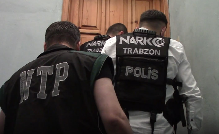 Trabzon’da uyuşturucu operasyonu! 9 adrese baskın.