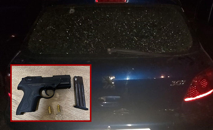 Evinin karşısında tuvaletini yapanların üzerine kurşun yağdırdı