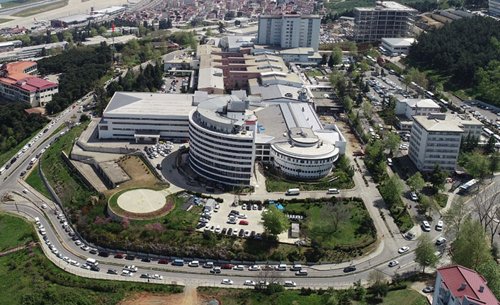 KTÜ Farabi Hastanesine Sağlık Turizmi Yetki Belgesi