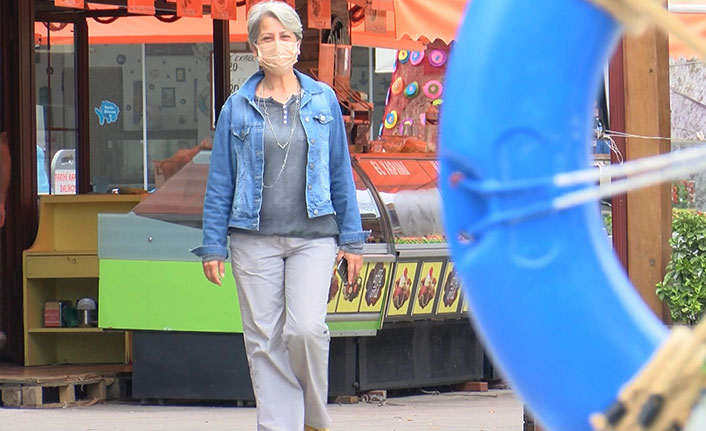 Muhtar Kovid-19'dan öldü, koltuğunu aday olan eşi doldurdu