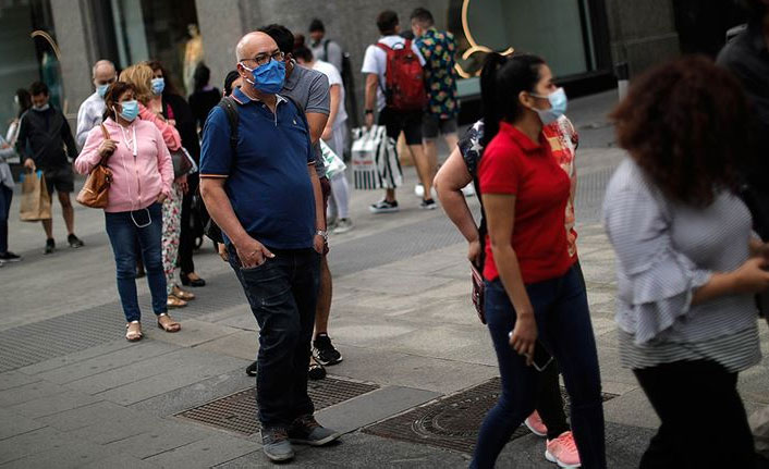 Koronavirüsün belirtileri değişti! Ateş ilk sırada değil