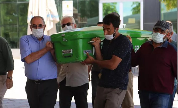 Tabutu açınca büyük şok yaşadılar!