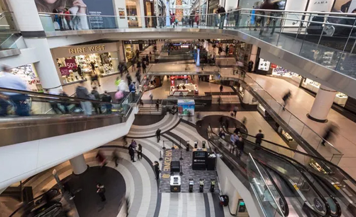 Suudi Arabistan'da aşı olmayan AVM'ye giremeyecek