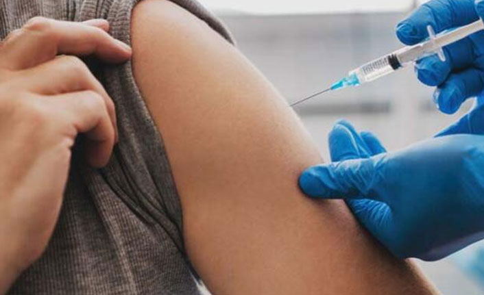 Türkiye'de Kovid-19 aşısı için 750 bin randevu