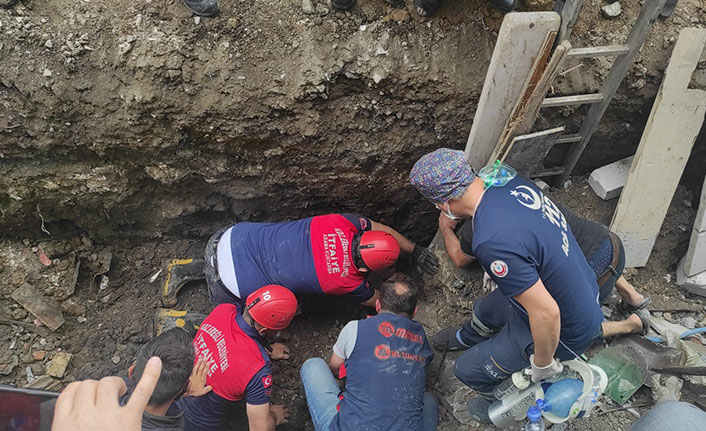 Yurt inşaatında göçük meydana geldi: 1 işçi toprak altında kaldı