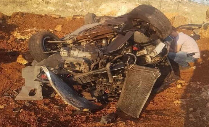 Hurdaya dönen araçta 1 gün boyunca kurtarılmayı bekledi!