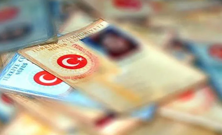 Eski tip kimliği olanlar KKTC'ye giremeyecek