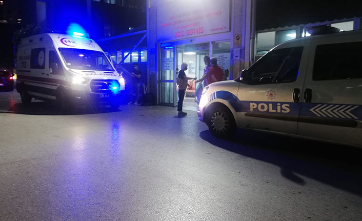 İzmir’de park kavgası: 1’i ağır, 2 yaralı