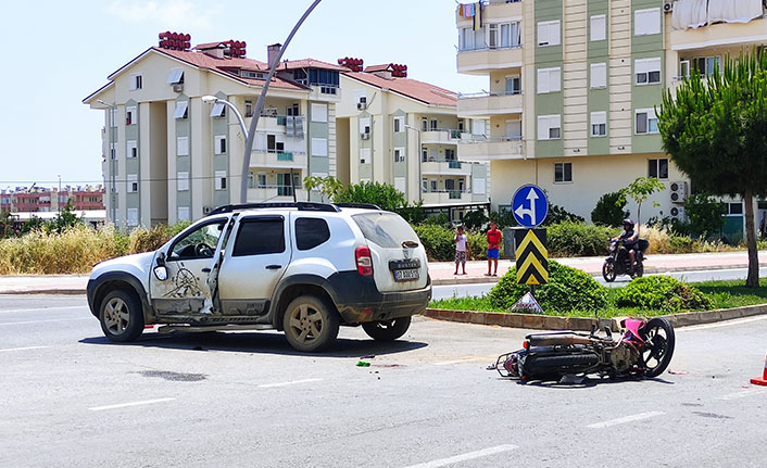 Ters yöne giren cip motosikletle çarpıştı: 1 ağır yaralı
