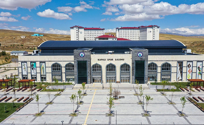 Bayburt Üniversitesine yeni bir fakülte daha