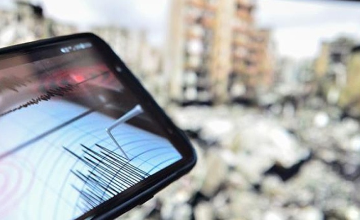 Bingöl'de deprem! Trabzon'dan da hissedildi