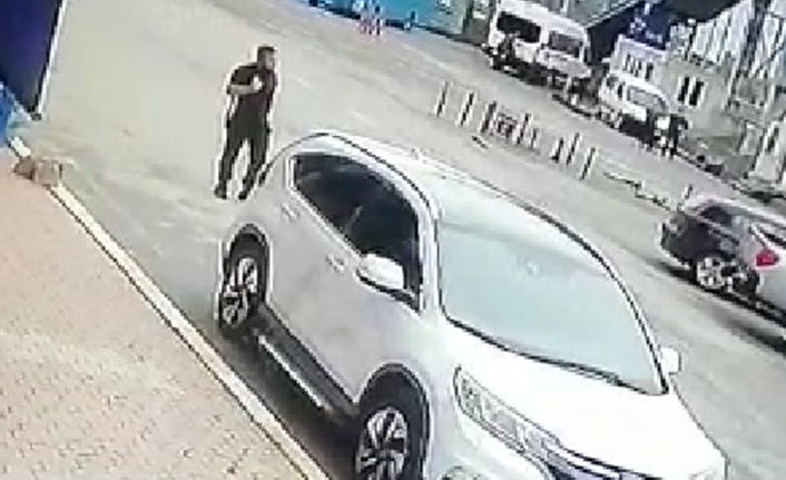 Rize’de cinayet anı güvenlik kameralarına böyle yansıdı.26.06.2021