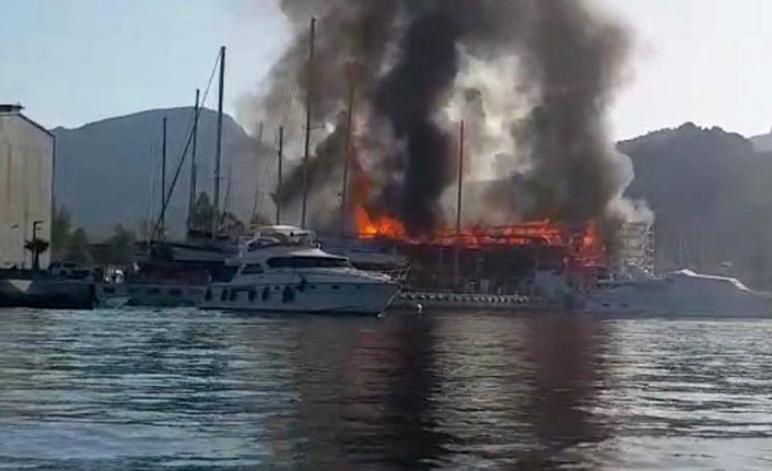 2 milyon liralık tekne alev topuna döndü