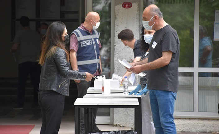Trabzon’da 40 öğrenci için kimlik seferberliği