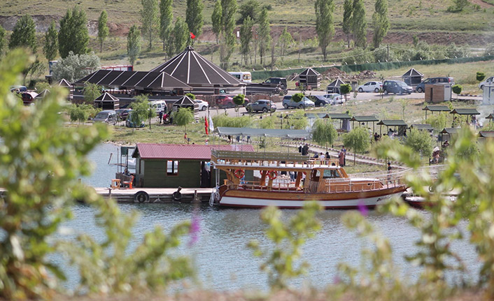 Bayburt'ta Demirözü Barajı'na yoğun ilgi