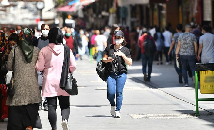 Bilim Kurulu üyesinden flaş uyarı! Bayramda yeni varyant- yeni pik tehlikesi