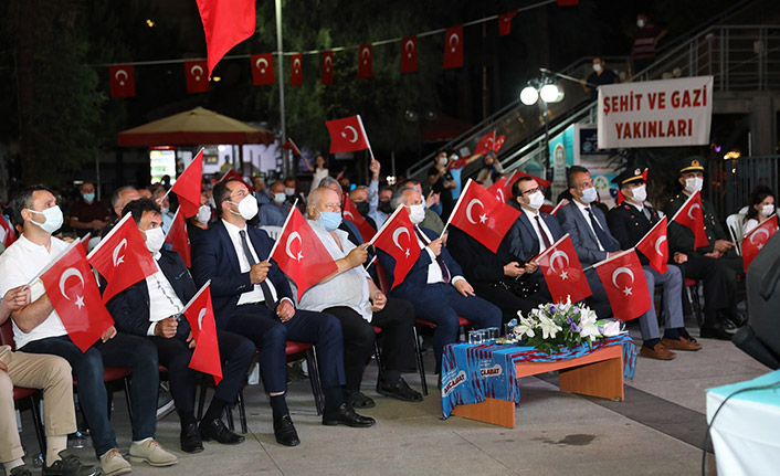 Akçaabat 15 Temmuz’da tek yürek