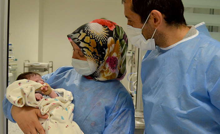 Erzurumlu aileye, KTÜ’den Bayram Hediyesi! Yeni doğan bebek ölümden döndü