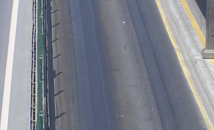 Aşırı sıcaklar asfalt eritti