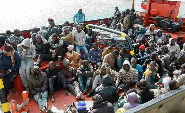 İngiltere kaçak göçmenleri engellemek için sıkı önlemler aldı