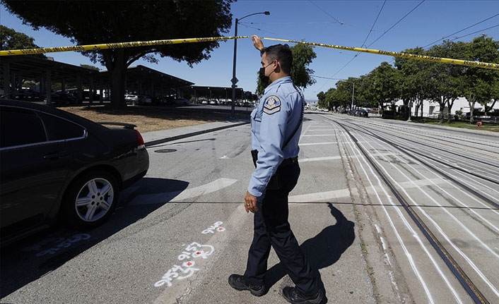 ABD'de bir haftada 915'ten fazla silahlı saldırı düzelendi