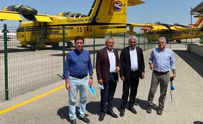 Ahmet Kaya, "Ciğerlerimiz yanarken, uçaklar neden pistte tutuluyor?"