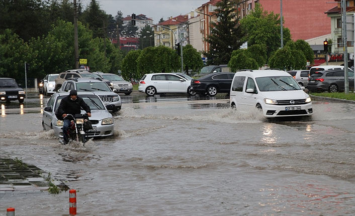 Batı Karadeniz'de kuvvetli sağanak beklentisi