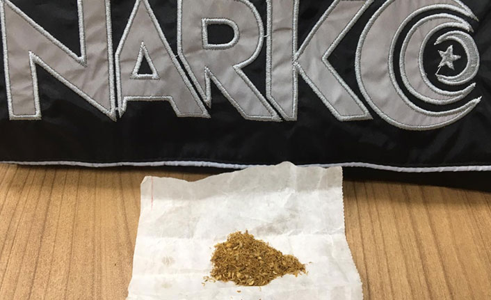 Trabzon'da sokakta narkotik operasyonu