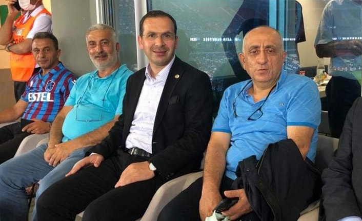 Trabzon Milletvekilinden protokol tribünü açıklaması: Düzenleme gelene kadar terk ediyorum