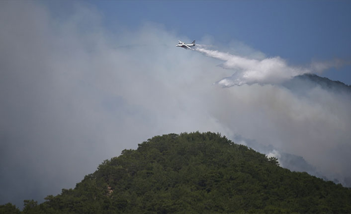 Kazdağları'nda çıkan orman yangını devam ediyor