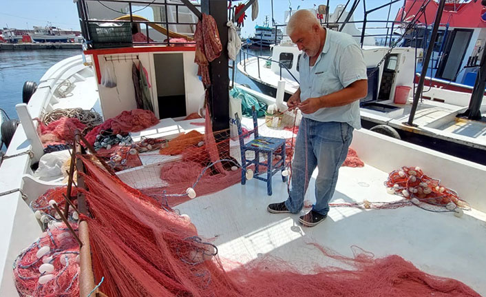 Deniz salyası Marmara balıkçılarının rotasını Karadeniz'e çeviriyor