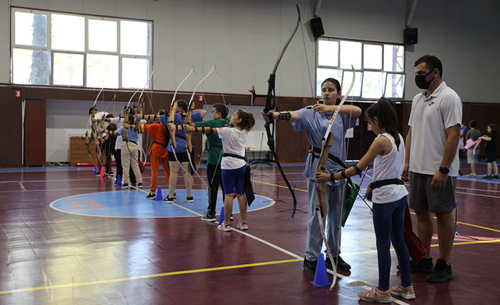 Akçaabat Belediyesi Okçuluk kursu açtı