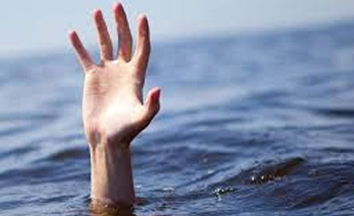 Serinlemek için girdiği gölet sonu oldu