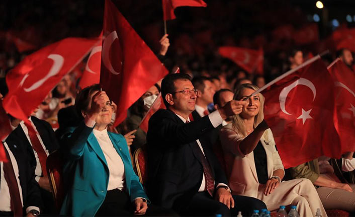 Ekrem İmamoğlu: “Onurlu bir milletin önünde hiçbir güç duramaz”