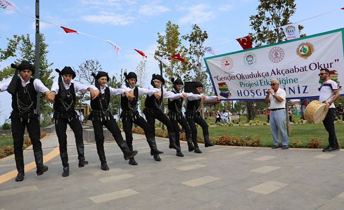 Trabzon'da ‘Gençler Okudukça Akçaabat Okur’ etkinliği