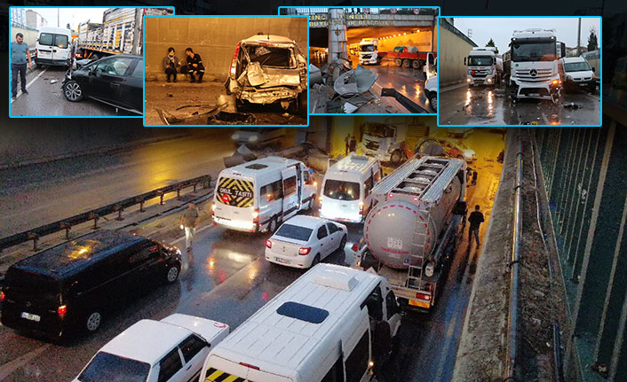 Kayganlaşan yolda zincirleme kaza: 17 araç birbirine girdi