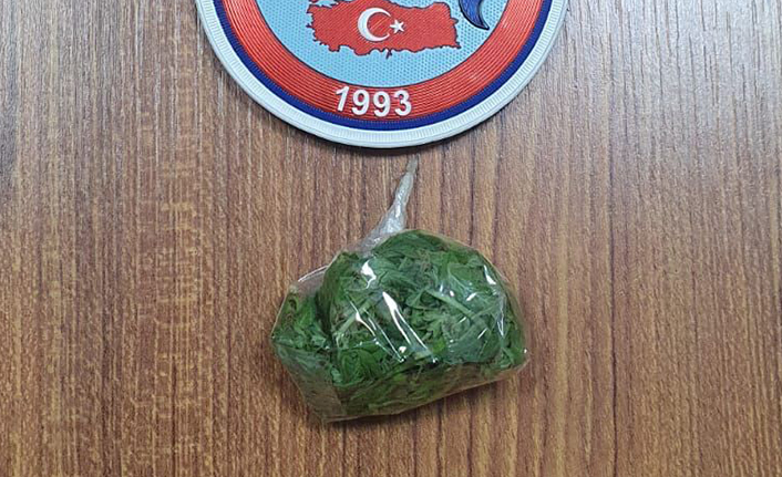 Trabzon’da Sanayi Sitesi’nde Üzerinde Uyuşturucu Bulunan Kişi Yakalandı