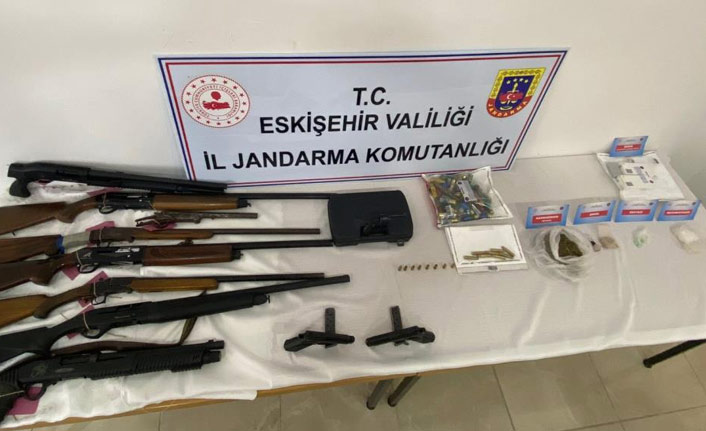 Evinden çıkanlar herkesi şoka uğrattı