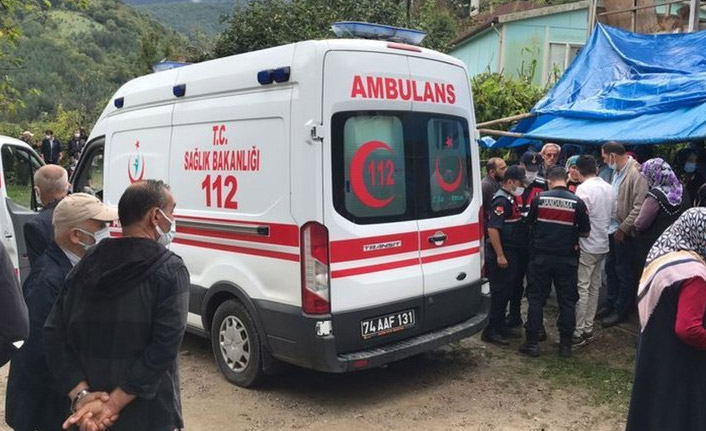 Bartın'da taziye evinde balkon çöktü: 13 yaralı